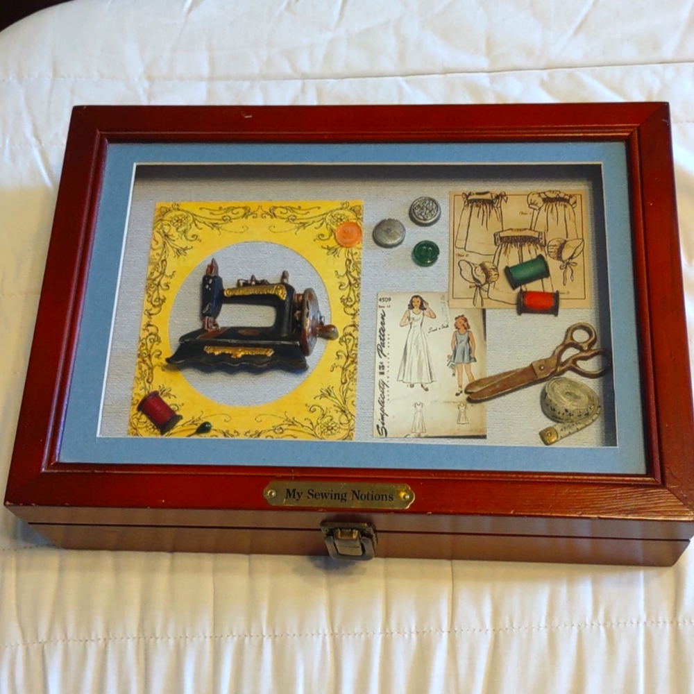 Maven "My Sewing Notions"  storage box